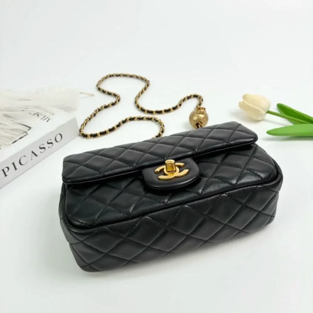 Chanel Women Pre-Loved Bag Very Good Condition